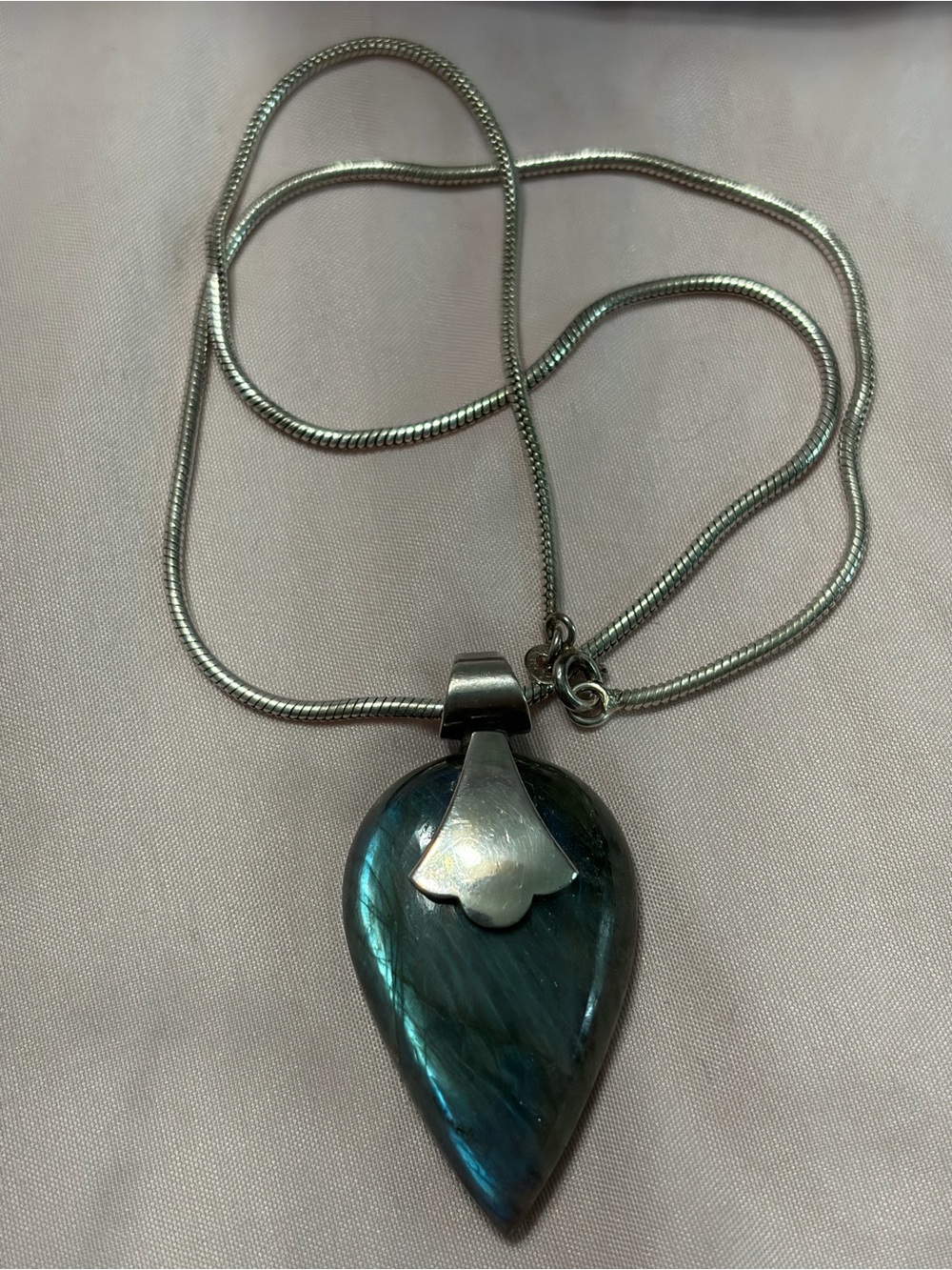 Sterling Silver Labradorite Teardrop Pendant Necklace - 18.25 chain.